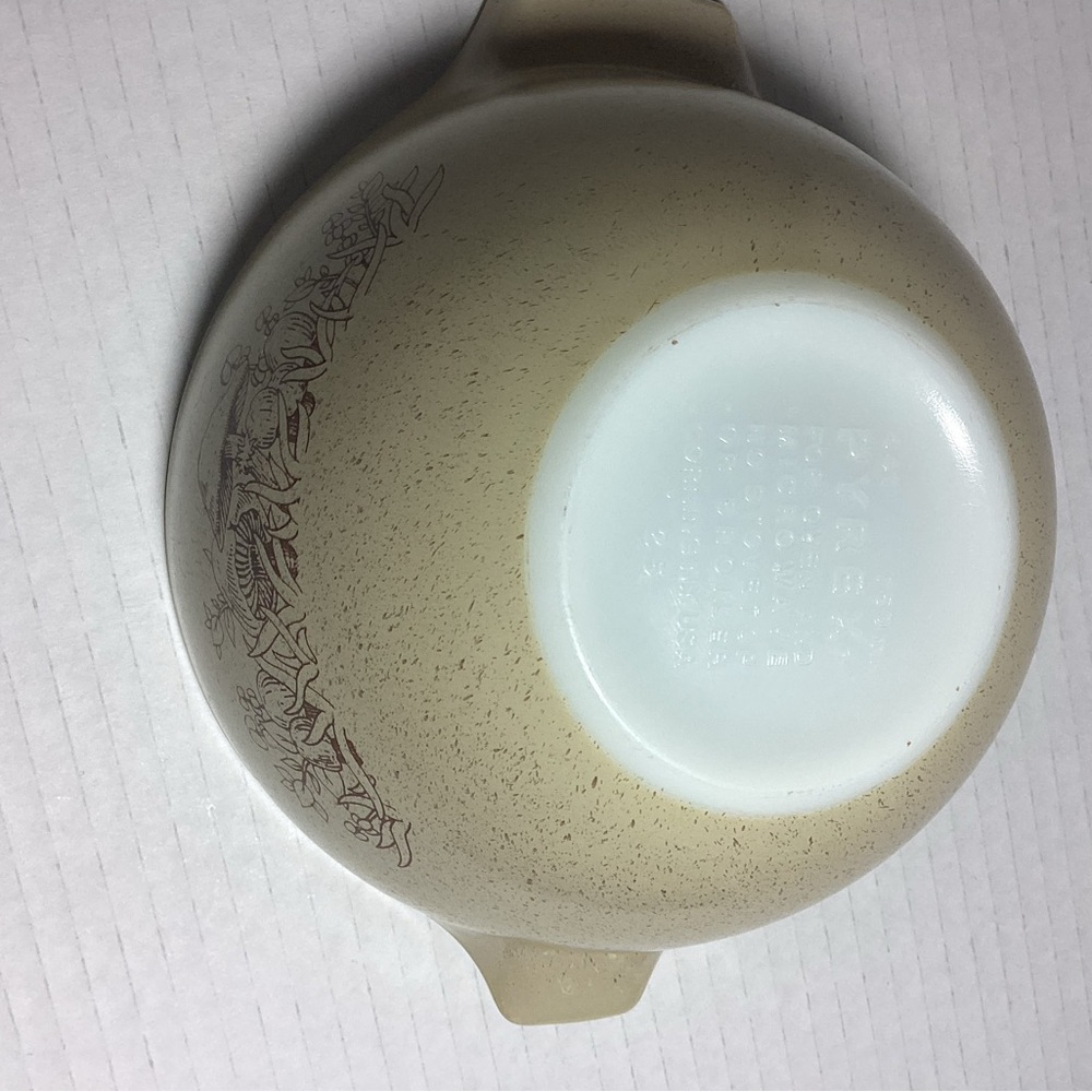 Vintage Mixing Bowl Set with Floral Design - Picture 11 of 16